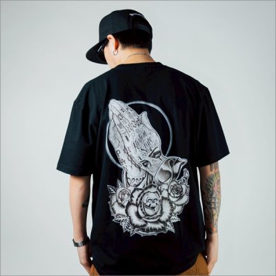 画像7: KustomStyle カスタムスタイル SKULL ROSE PRAYING HANDS Tシャツ BLACK