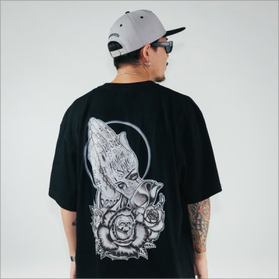 画像13: KustomStyle カスタムスタイル SKULL ROSE PRAYING HANDS Tシャツ BLACK
