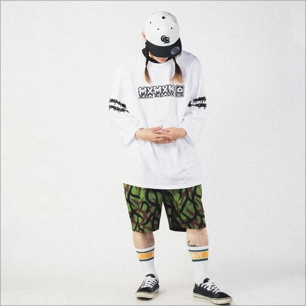 画像6: 【40％OFF】MxMxM マジカルモッシュミスフィッツ MxMxM どろどろ FOOTBALL Tシャツ WHITE (6)