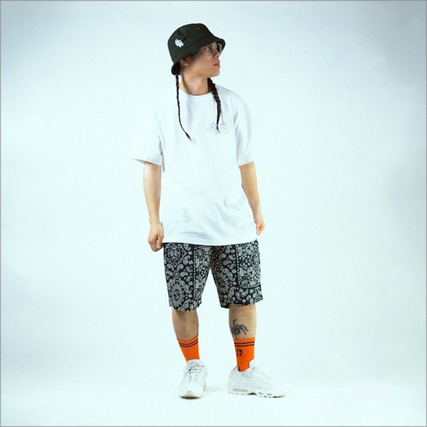 画像6: KustomStyle カスタムスタイル ESCUDO DE CEPILLO Tシャツ WHITE (6)