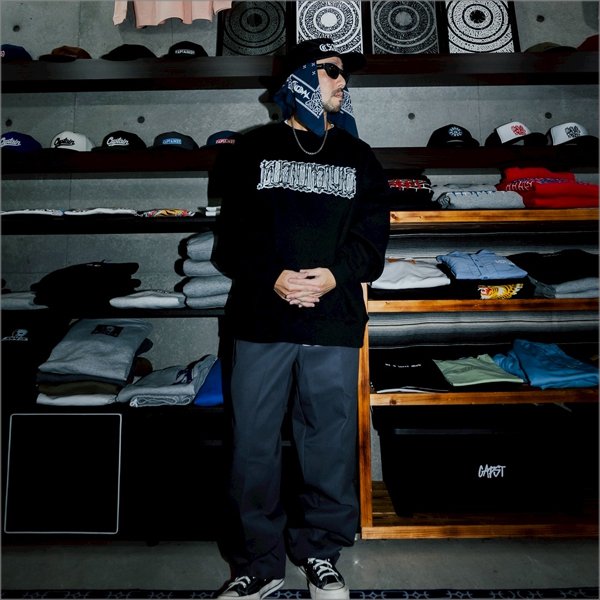 画像6: 【送料無料】KustomStyle カスタムスタイル CHAVO LOGO クルーネックスウェット BLACK (6)