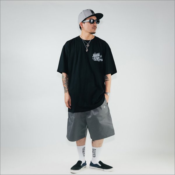 画像12: KustomStyle カスタムスタイル SKULL ROSE PRAYING HANDS Tシャツ BLACK (12)
