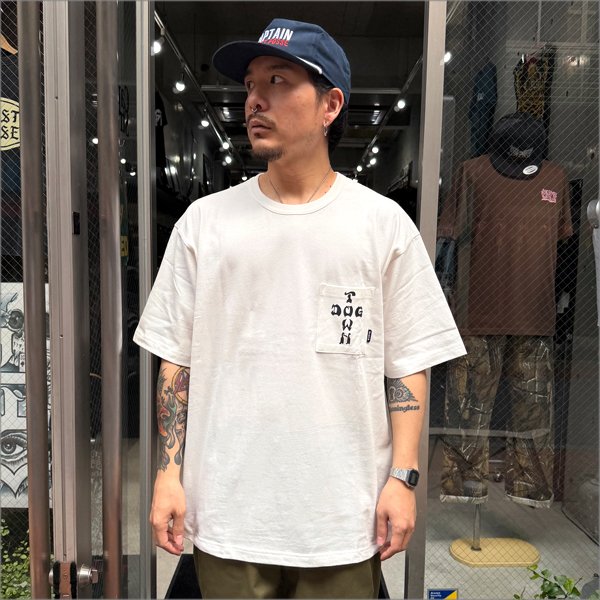 画像2: BLUCO×DOGTOWN ポケットTシャツ -LOGO- WHITE (2)