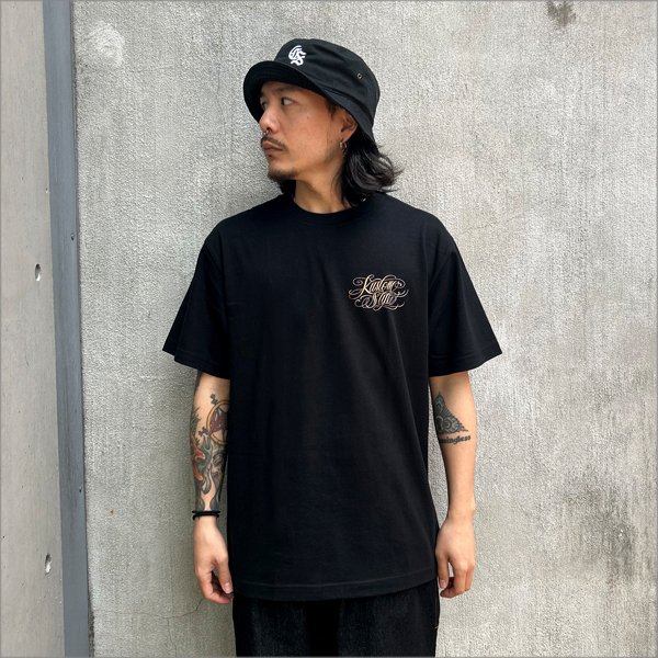 画像3: KustomStyle カスタムスタイル ESCUDO DE CEPILLO Tシャツ BLACK (3)