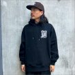 画像3: 【送料無料】KustomStyle カスタムスタイル CHAVO LOGO プルオーバーパーカー BLACK (3)