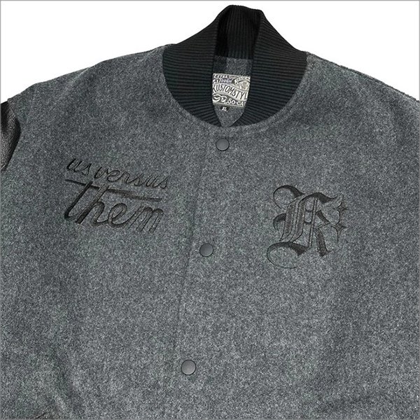 画像5: 【送料無料】KustomStyle x US VERSUS THEM BROTHERHOOD MELTON VARSITY JKT CHARCOAL (5)