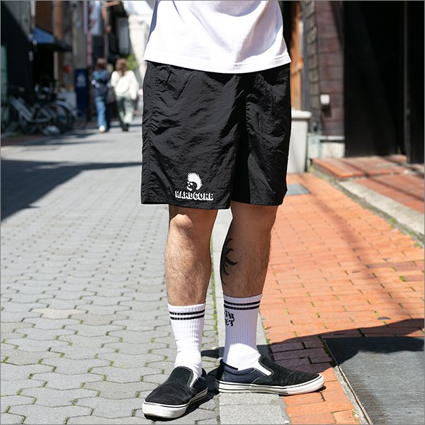 d.i.a刺繍スカルショートパンツ スカル刺繍デニムショートパンツ - メルカリ